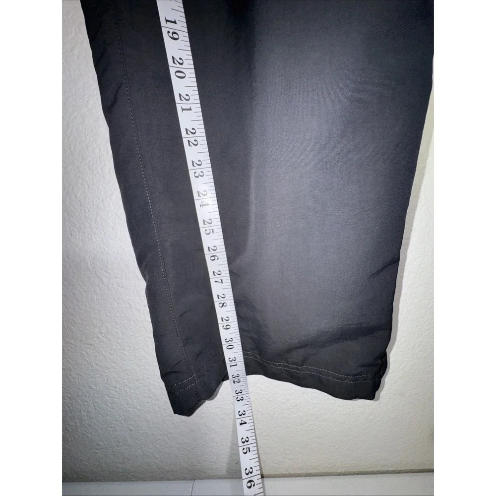 The North Face Mens Paramount Peak II Convertible Pants Shorts Gray XL Hiking